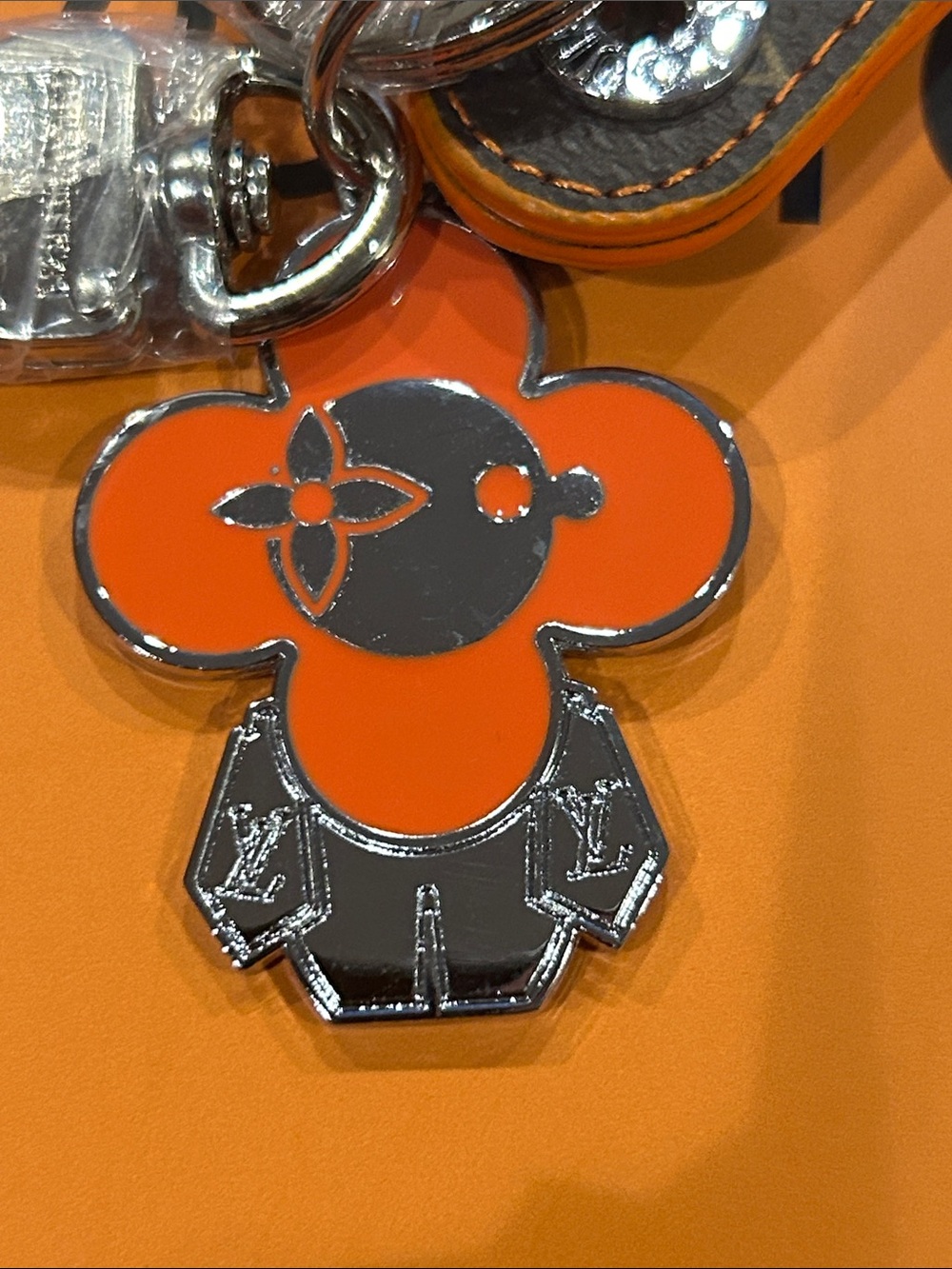 Leather Key Charm - Picture 4 of 6